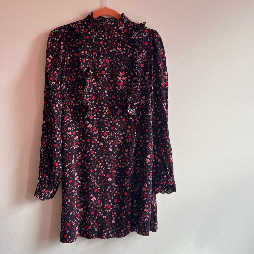 Long sleeve Floral Express dress